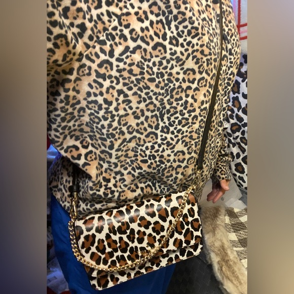 KATE SPADE NEW YORK SPOTTED LEOPARD GOLD CHAIN CROSSBODY BAG - Picture 11 of 15